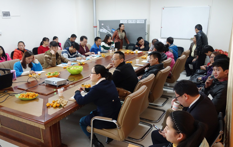 目前天度客戶沙龍已順利舉行4期，我們將一直秉承全公益、凈干貨、不推銷產(chǎn)品的理念，助力天度新老客戶開展網(wǎng)絡(luò)營銷和移動(dòng)互聯(lián)網(wǎng)營銷。